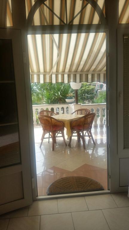 Apartmani Royal Zganec Crikvenica Exterior foto